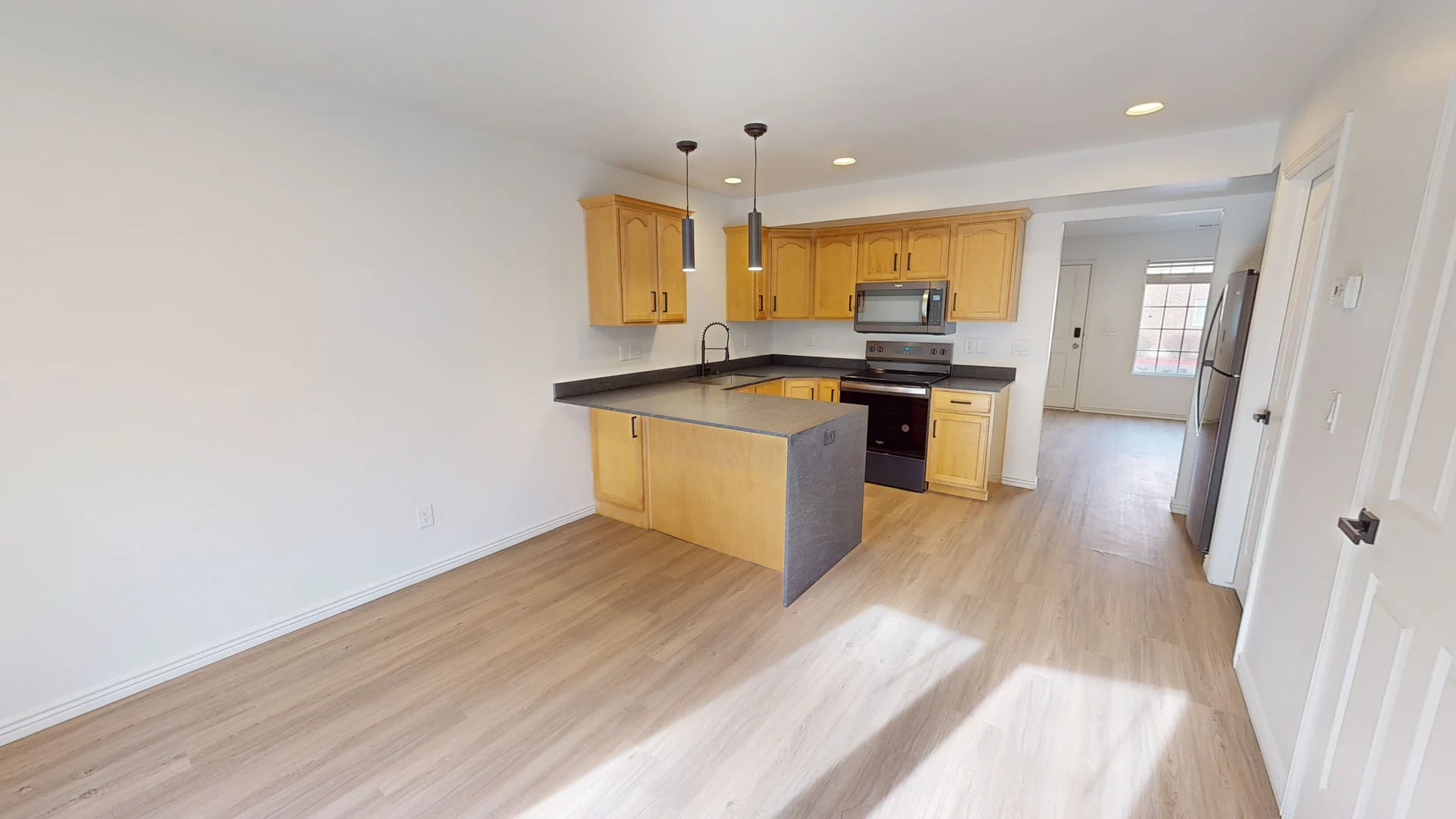 Woodside Creek Village 2Bed 2Bath