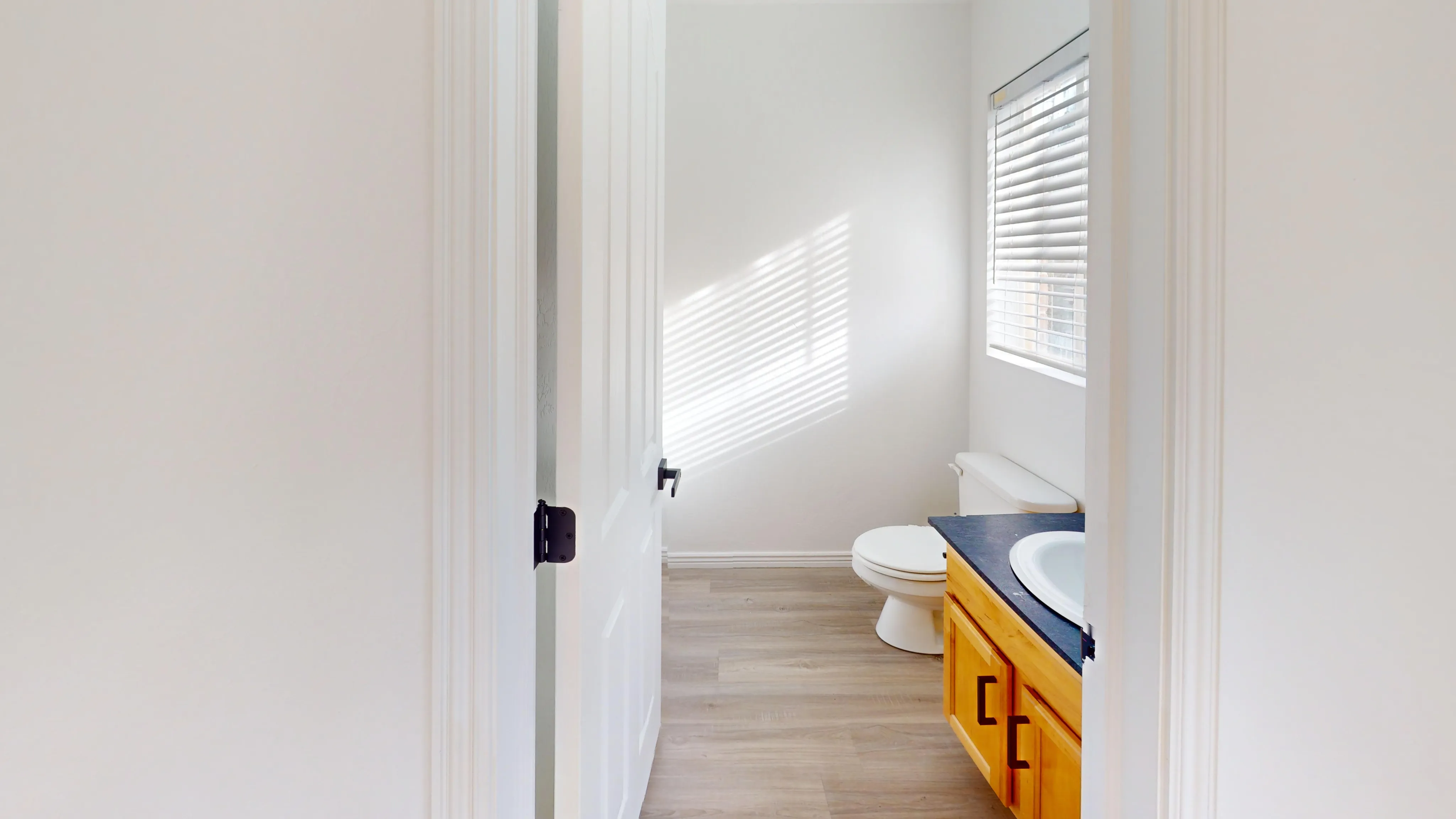Floor 1 Bathroom | 2x2 Woodside Creek Village | Bountiful, UT